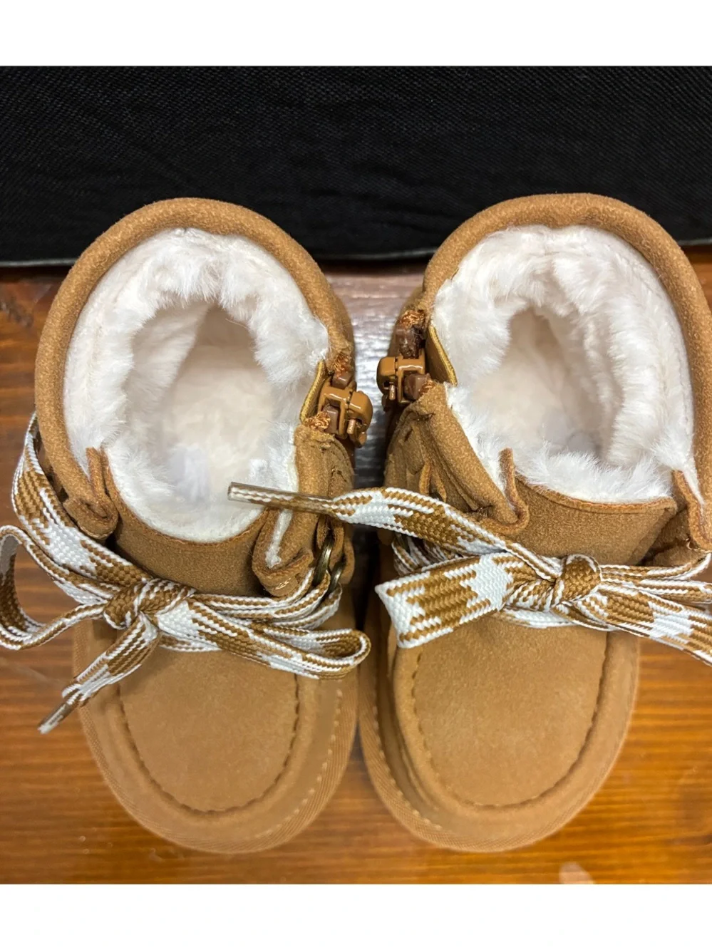 Kids Pat Pat Tan Suede Lace-Up Ankle Shoes